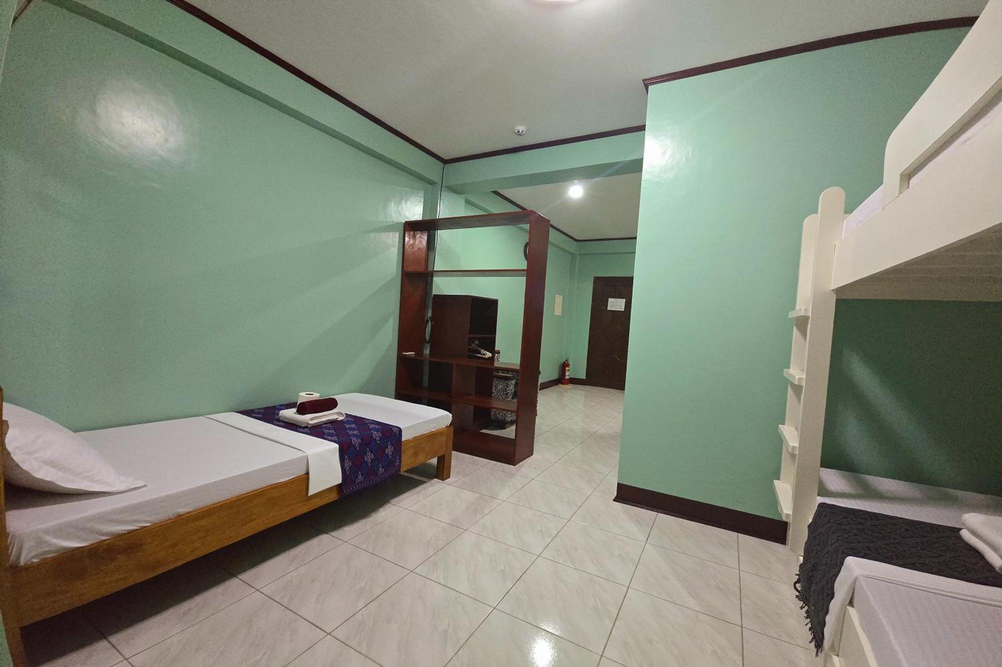 Nober Pension House City Center Puerto Princesa Dış mekan fotoğraf