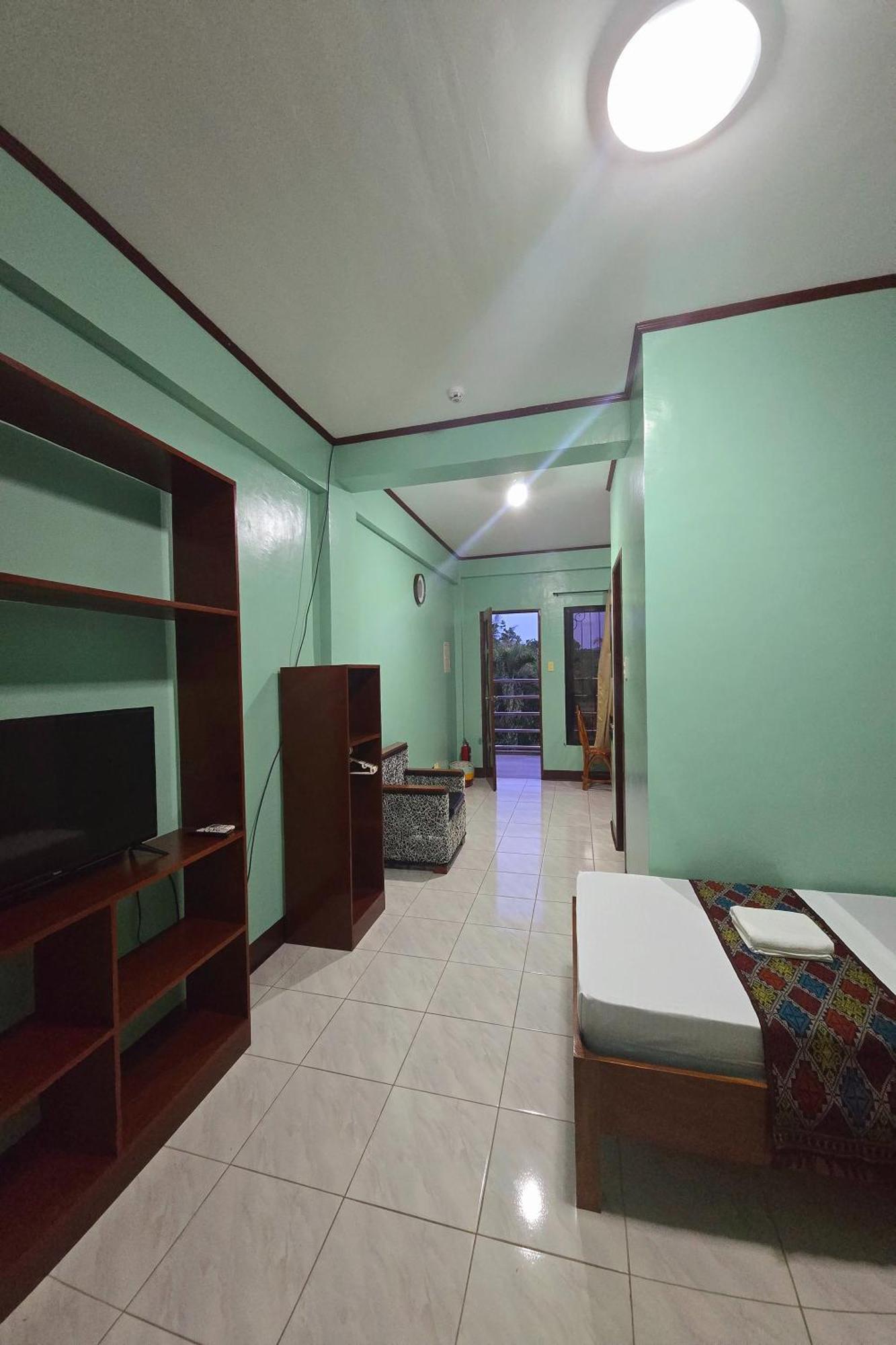 Nober Pension House City Center Puerto Princesa Dış mekan fotoğraf
